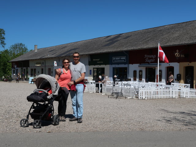 Nils, Sabine und ich im Oplevelsescenter Nyvang in Holbæk (17. Mai)