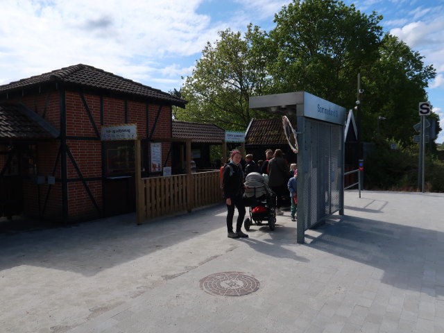 Sabine und Nils in der Sommerland Sjælland Station (18. Mai)
