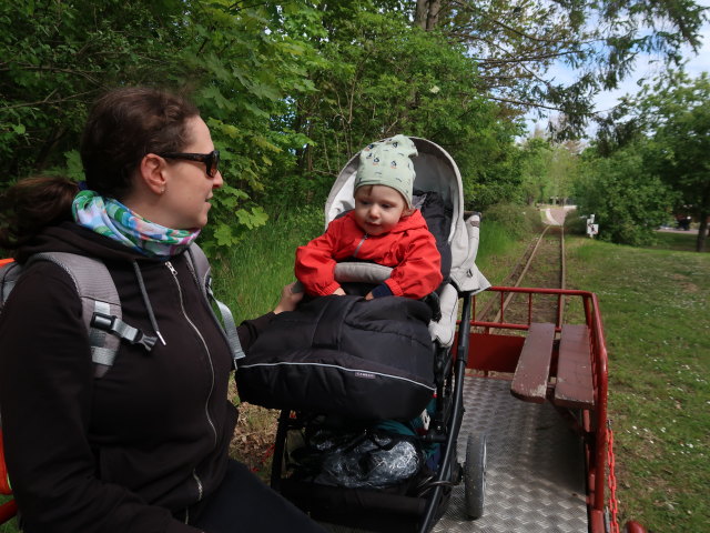 Sabine und Nils im Sommerland Sjælland in Nørre Asmindrup (18. Mai)