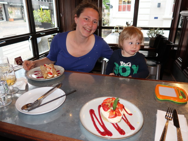 Sabine und Nils im Restaurant Bryggergården in Roskilde (18. Mai)