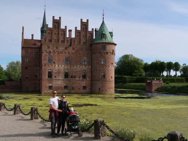 Ich, Sabine und Nils beim Egeskov Slot in Kværndrup (19. Mai)