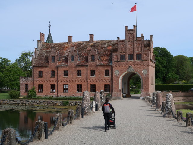Sabine beim Egeskov Slot in Kværndrup (19. Mai)