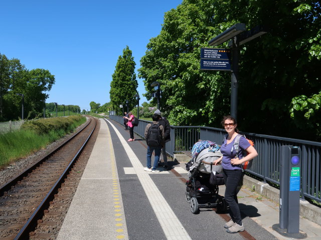 Sabine in der Kværndrup Station (19. Mai)