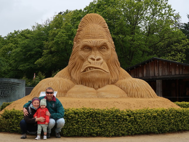 Sabine, Nils und ich im Skulpturparken Blokhus (24. Mai)