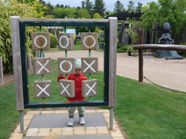 Nils im Skulpturparken Blokhus (24. Mai)