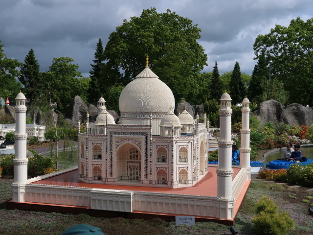 Minibåde im Legoland Billund Resort (26. Mai)