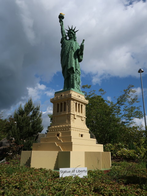 Minibåde im Legoland Billund Resort (26. Mai)