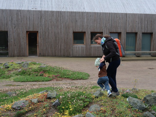Nils und Sabine im Vadehavscentret in Ribe (28. Mai)
