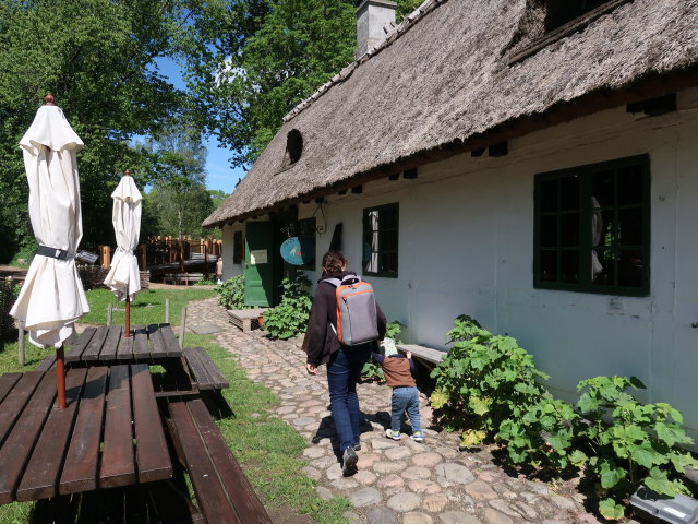 Sabine und Nils im Sagnlandet Lejre (29. Mai)