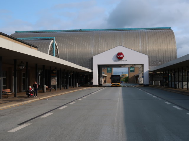Høje Taastrup Station, 33 m (31. Mai)