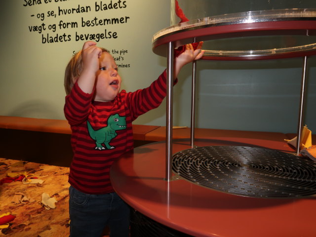 Nils im Experimentarium in Hellerup (31. Mai)