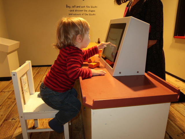 Nils im Experimentarium in Hellerup (31. Mai)