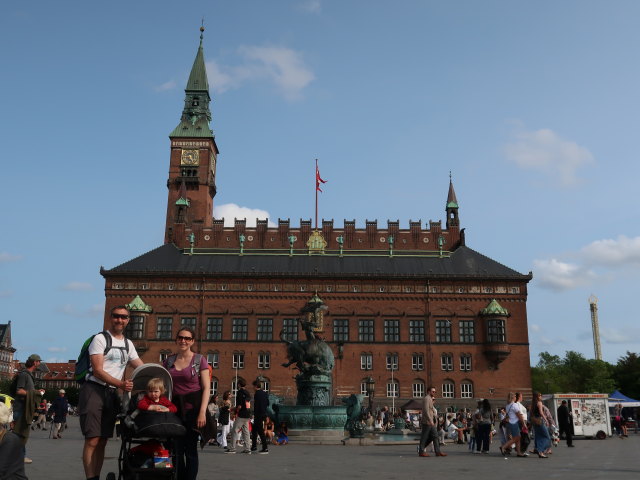 Ich, Nils und Sabine beim Københavns Rådhus (31. Mai)