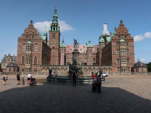 Nils und Sabine im Frederiksborg Slot in Hillerød (1. Juni)