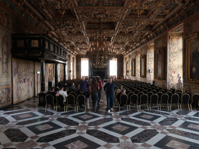 Frederiksborg Slot in Hillerød (1. Juni)
