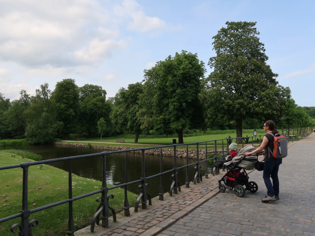 Nils und Sabine im Frederiksborg Haven in Hillerød (1. Juni)