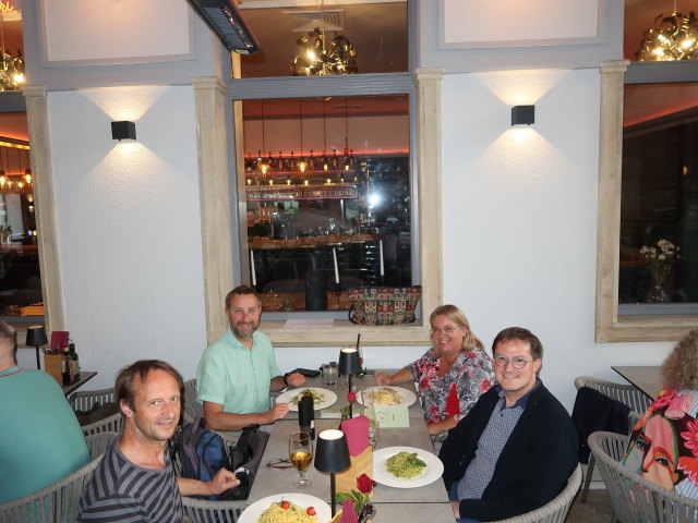 Jörg, ich, Doris und Jakob im Pasta e Basta