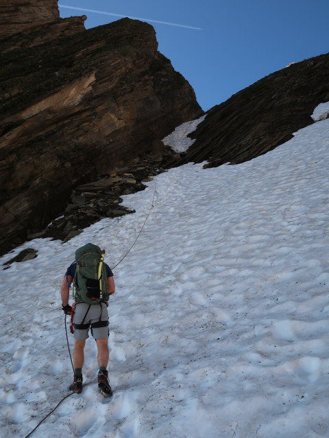 Christian am Gleiwitzer Höhenweg zwischen Ochsenkar und Unterer Jägerscharte (22. Juni)