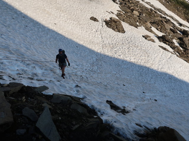 Christian am Gleiwitzer Höhenweg zwischen Ochsenkar und Unterer Jägerscharte (22. Juni)