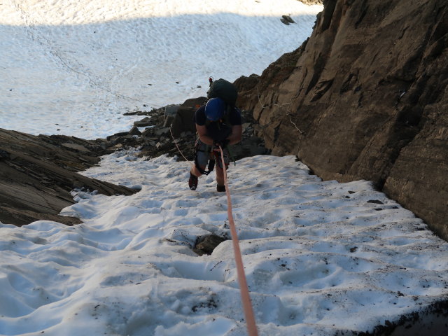 Christian am Gleiwitzer Höhenweg zwischen Ochsenkar und Unterer Jägerscharte (22. Juni)