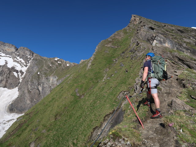 Christian am Gleiwitzer Höhenweg zwischen Unterer Jägerscharte und Oberer Jägerscharte (22. Juni)