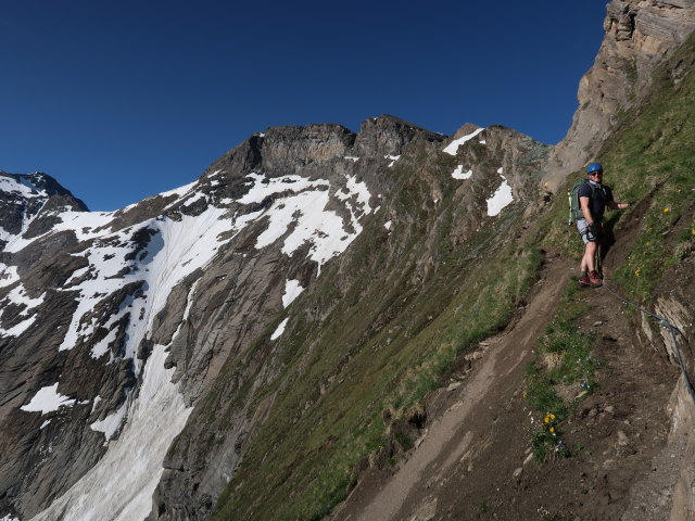 Christian am Gleiwitzer Höhenweg zwischen Unterer Jägerscharte und Oberer Jägerscharte (22. Juni)