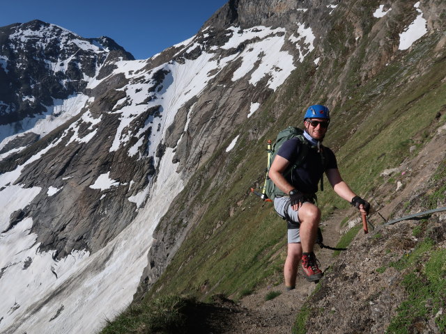 Christian am Gleiwitzer Höhenweg zwischen Unterer Jägerscharte und Oberer Jägerscharte (22. Juni)