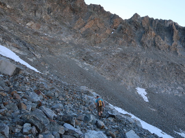 Aaron zwischen Kaunergrathütte und Verpeilspitze-Normalweg (29. Juni)