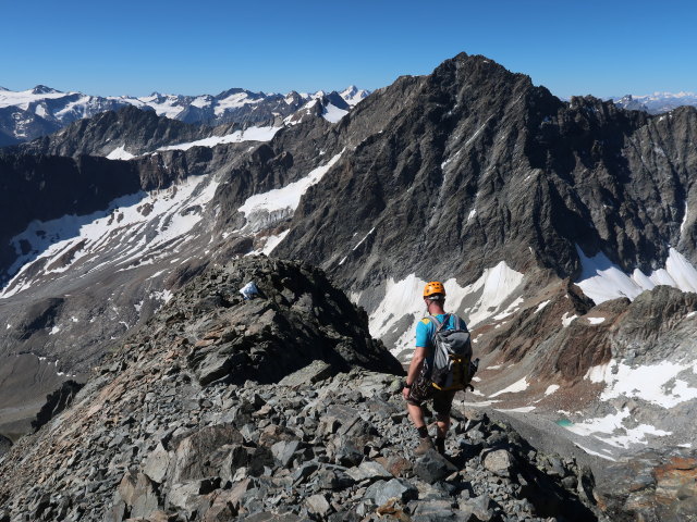 Aaron am Verpeilspitze-Normalweg (29. Juni)