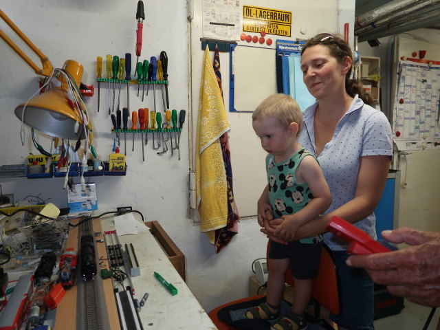 Nils und Sabine im Haus meiner Eltern
