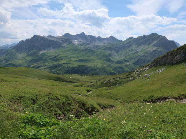 zwischen Monzabonsee und Monzabonalpe (20. Juli)