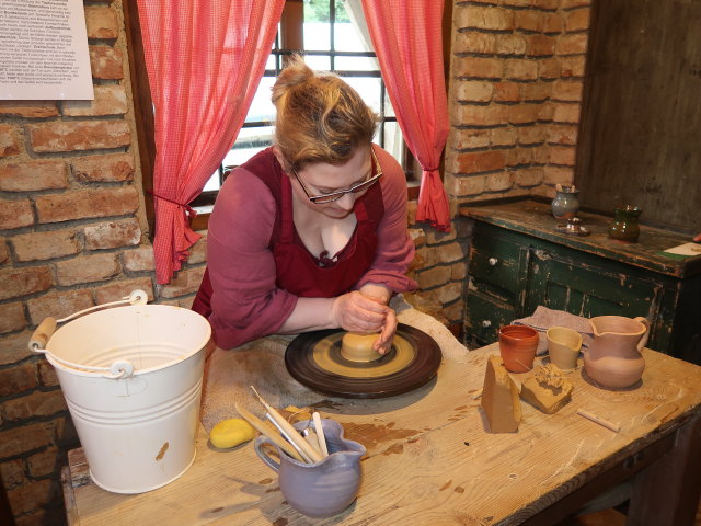 Lebendiges Handwerk: Töpferei