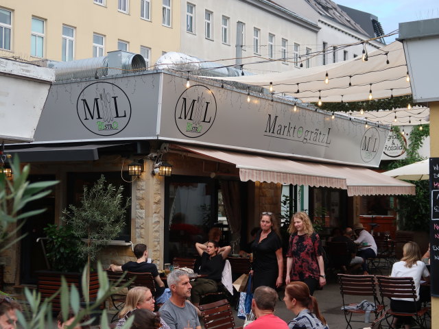 Doris, Friedrich, Jörg und Agata im Markt.GrätzL