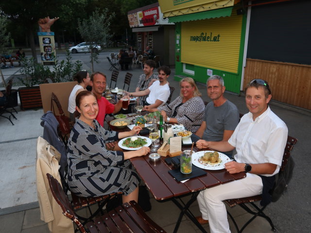 Agata, Jörg, Doris, Friedrich und ich im Markt.GrätzL