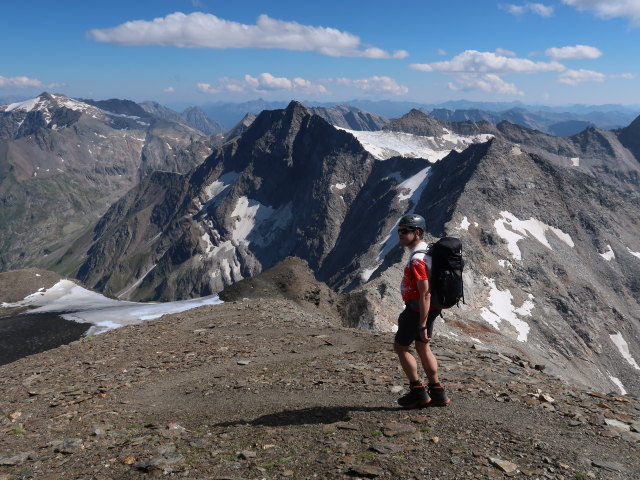 Ronald am Klagenfurter Jubiläumsweg zwischen Hocharn und Nördlicher Goldzechscharte (8. Aug.)
