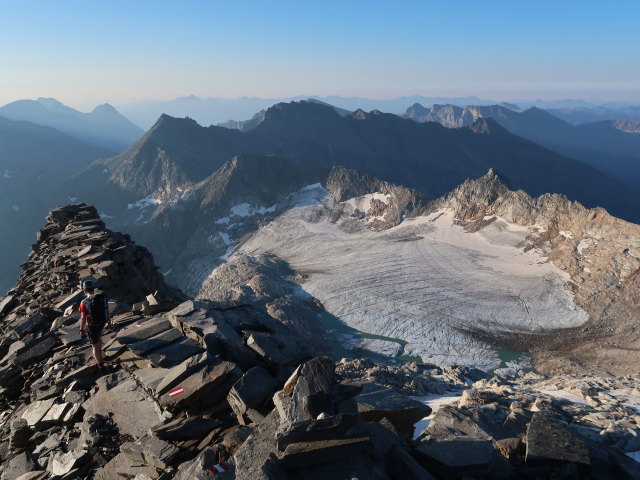 Ronald zwischen Hohem Sonnblick und Rojacherhütte (9. Aug.)