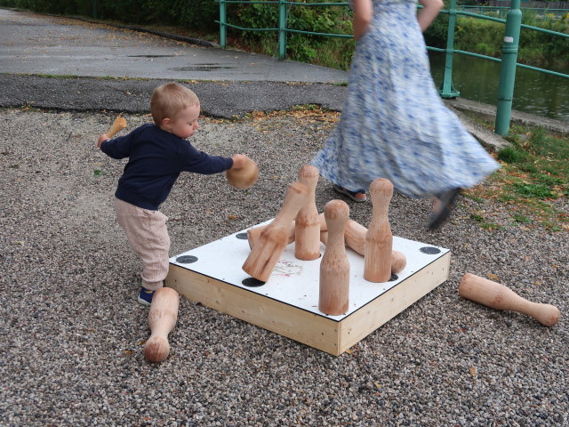 Nils und Sabine beim Musikpavillon Payerbach