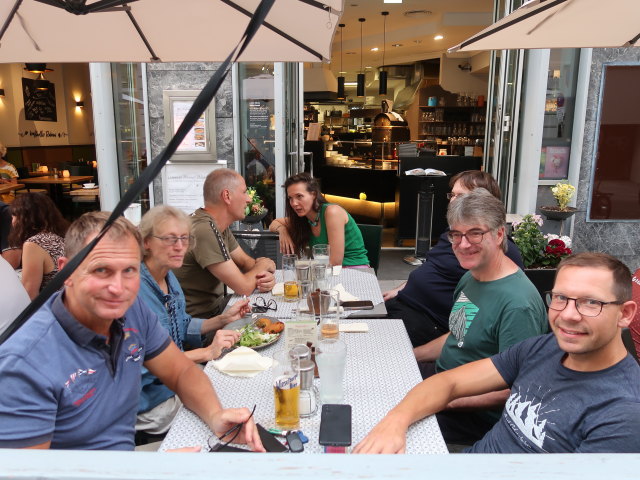 Andreas, Gabriele, Frank, Ursa, Erich, Gerald und Roland im Jonathan & Sieglinde