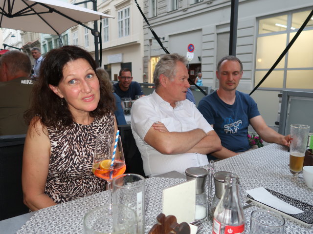 Melanie, Günther und Werner im Jonathan & Sieglinde