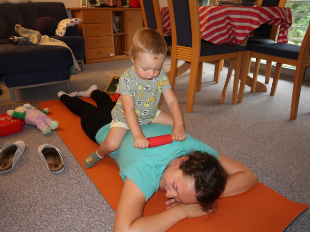 Nils und Sabine in unserer Wohnung