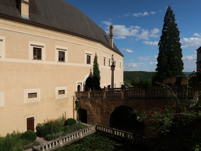 Schloss Rosenburg, 354 m