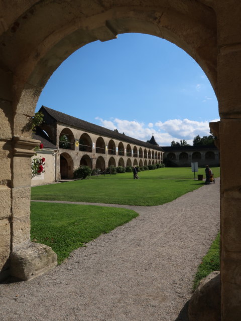 Sabine im Turnierhof, 354 m