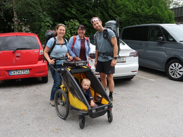 Sabine, Ulrike, Nils und Christoph am Parkplatz Kaisertal (23. Aug.)