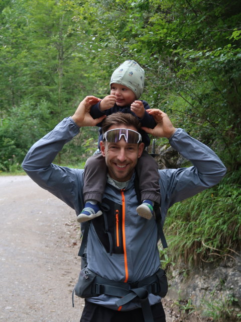 Christoph und Nils im Kaisertal zwischen Bödenalmbach und Schwarzem Bachl (23. Aug.)