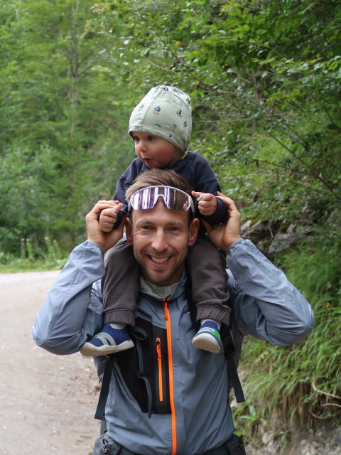 Nils und Christoph im Kaisertal zwischen Bödenalmbach und Schwarzem Bachl (23. Aug.)