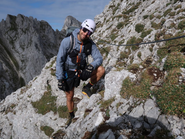 Kaiserschützen-Klettersteig: Christoph zwischen Steigbuch und Abzweigung Gamshalt (24. Aug.)