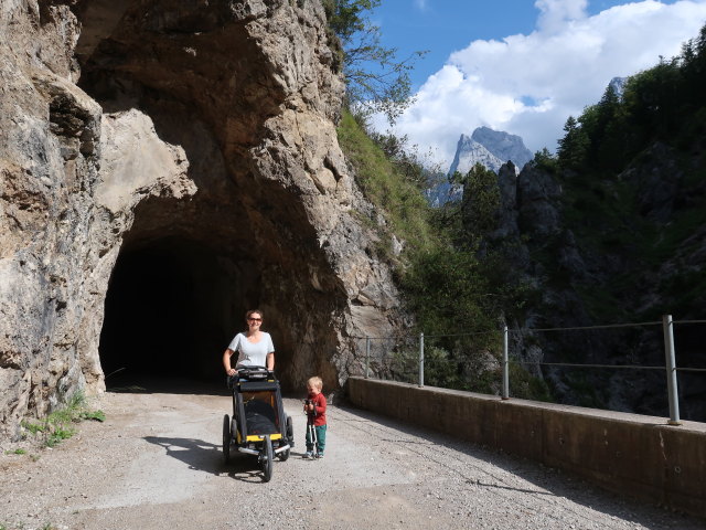 Sabine und Nils im Kaisertal zwischen Klaushütte und Trockenem Bachl (24. Aug.)