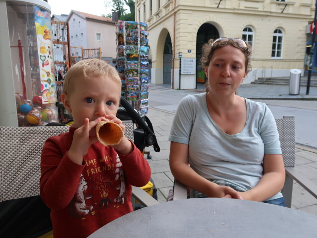 Nils und Sabine im Rialto Eis Cafè in Kufstein (24. Aug.)