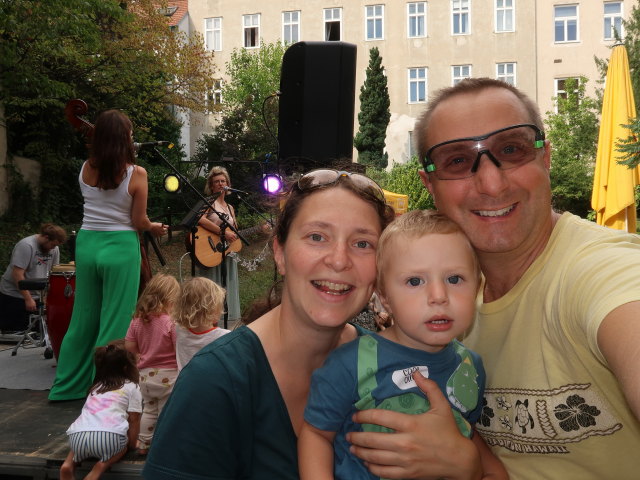 Sabine, Nils und ich im Hilfswerk Wien