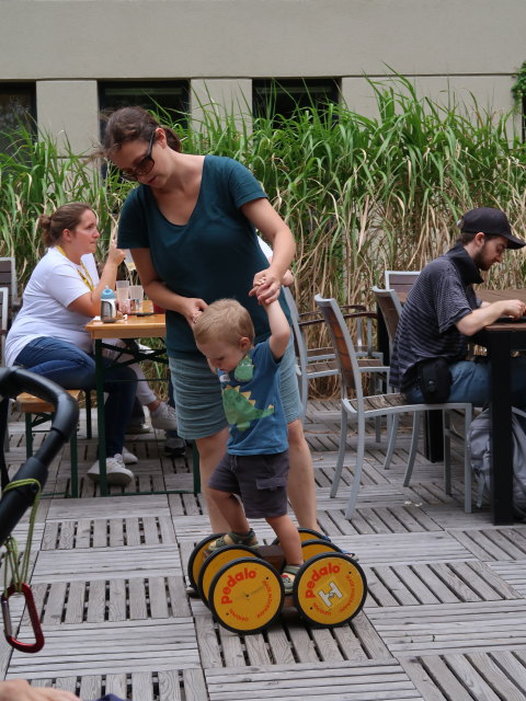 Sabine und Nils im Hilfswerk Wien